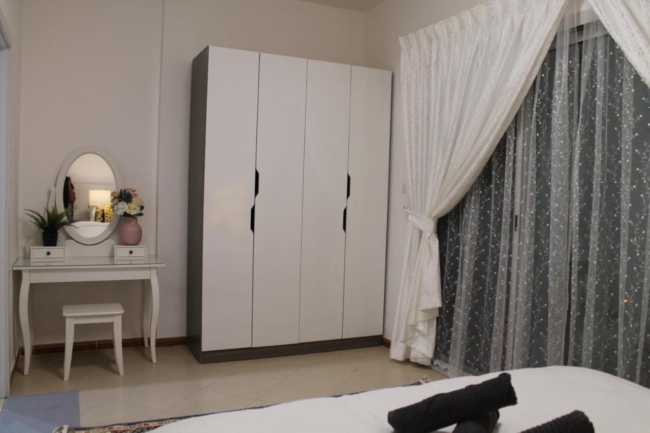 Newly Furnished Cozy 1 Bedroom Close To Jbr And Metro شقة دبي