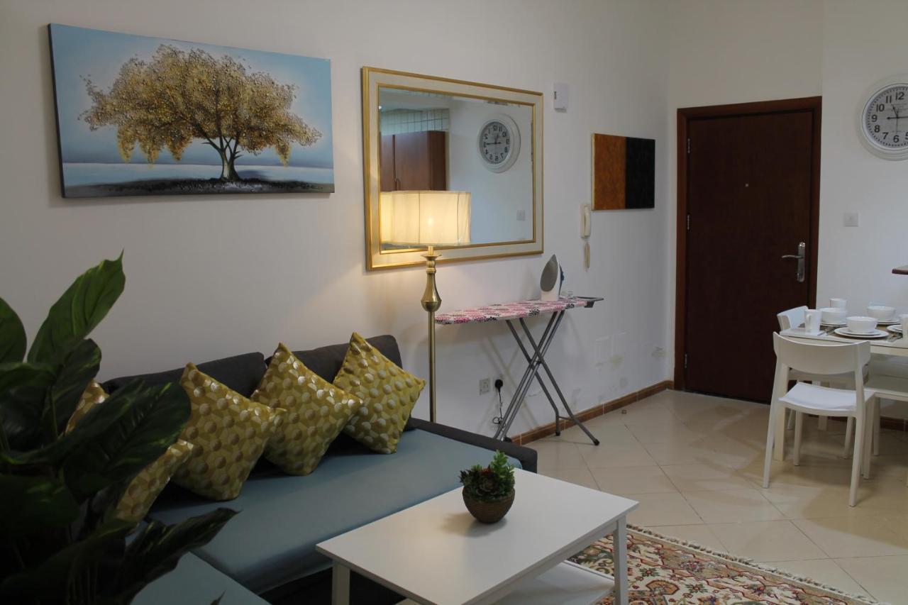 Newly Furnished Cozy 1 Bedroom Close To Jbr And Metro شقة