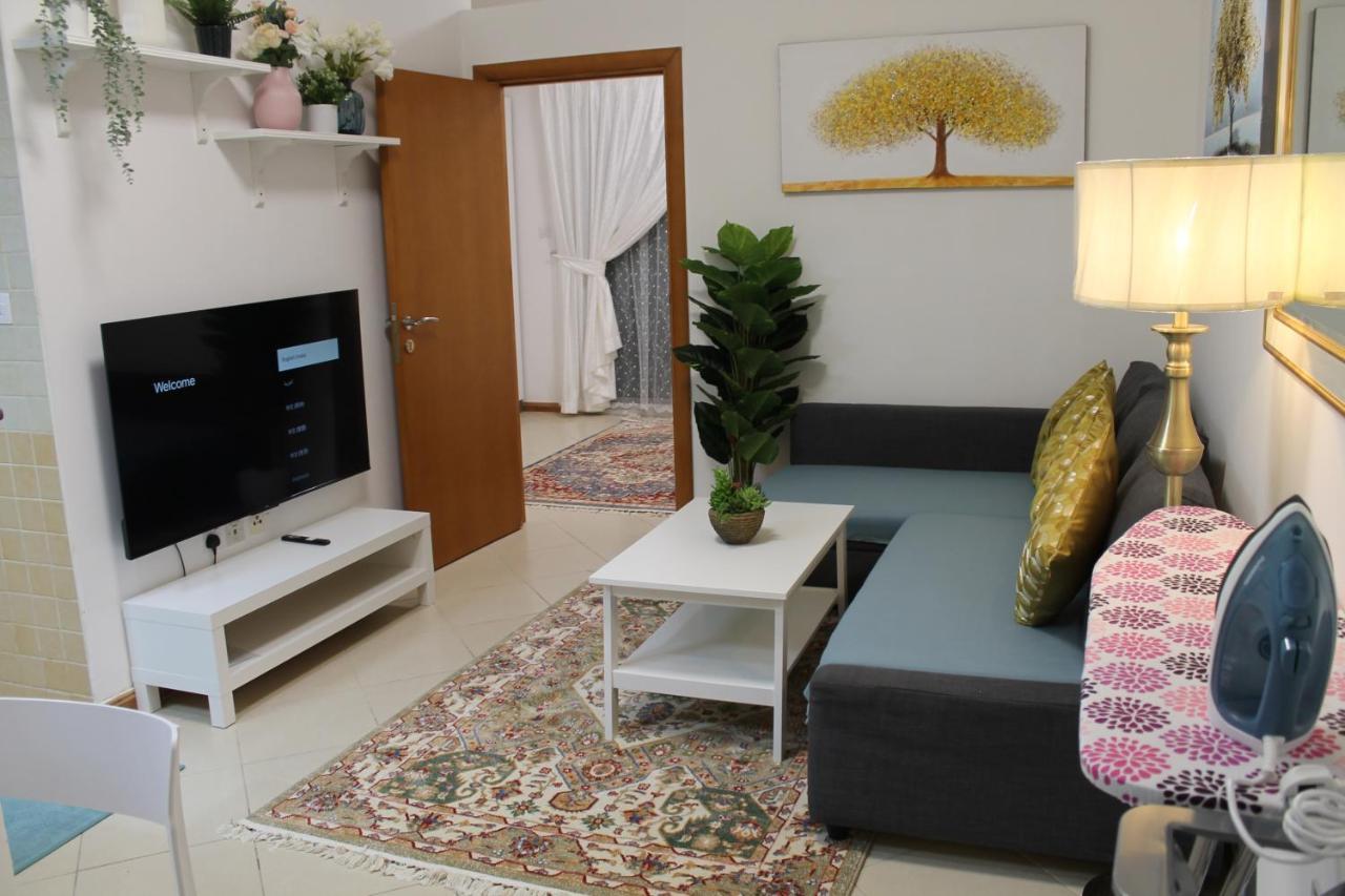 Newly Furnished Cozy 1 Bedroom Close To Jbr And Metro شقة دبي